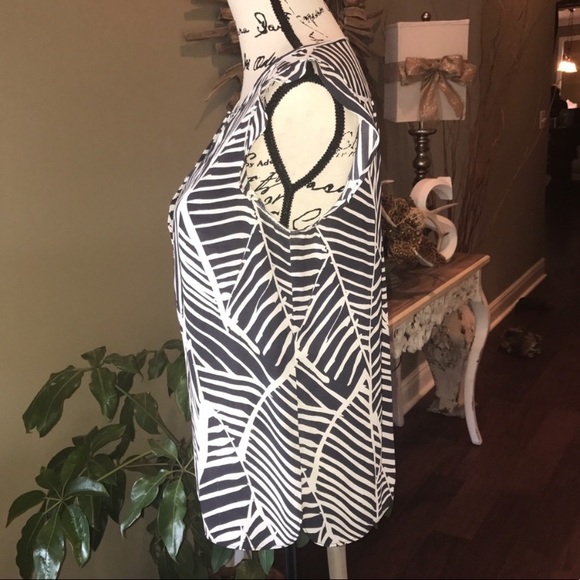 Loft Ruffled Sleeve Blouse - Picture 3 of 6